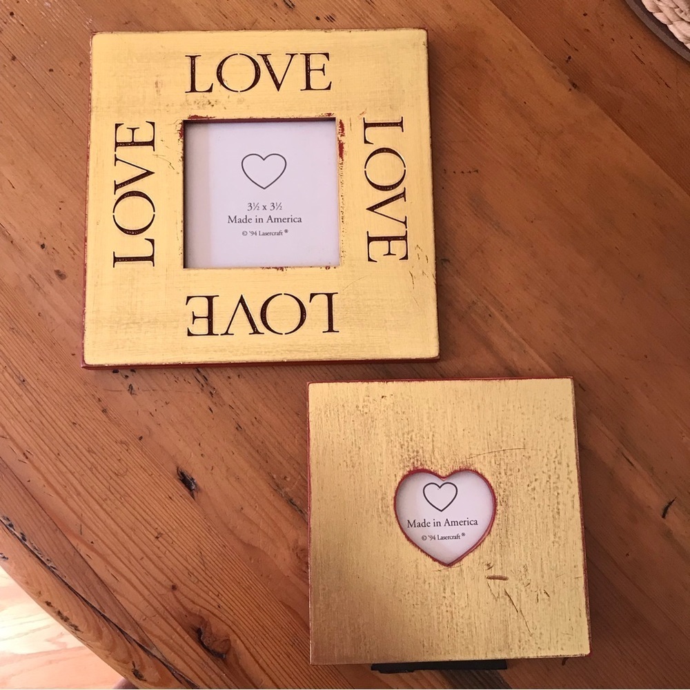 ♥️LOVE FRAMES - Set of 2